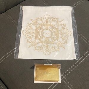 Dior Gold Card mirror and medium holiday 23 pouch bundle